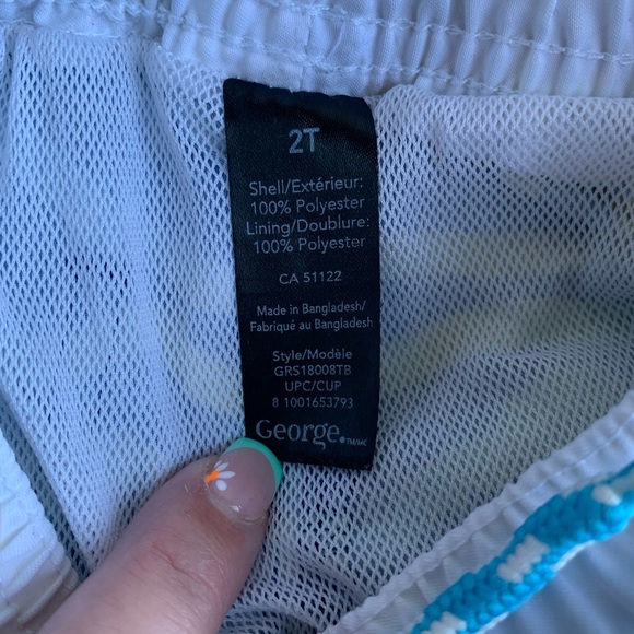 George Boys Swim Short with Wave Pattern size 2T - Picture 2 of 4